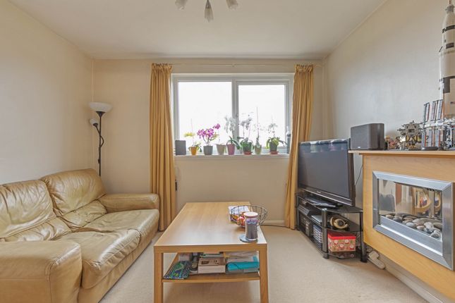 28 Blake House, Porchester Mead, Beckenham photo 5