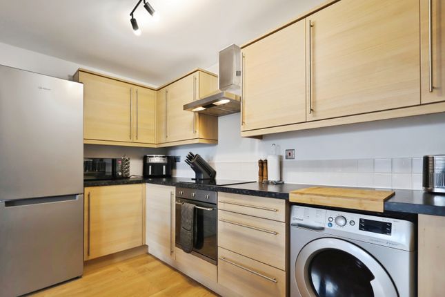 Sharps Court, Cooks Way, Hitchin photo 3