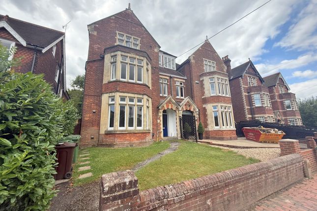 1 Bed Flat