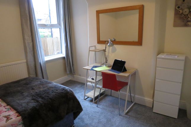 Bright, Neatly Presented Bedroom With A Study Area...
