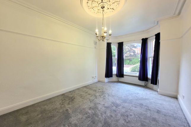 Flat 2, 69 Heaton Moor Road, Stockport photo 2