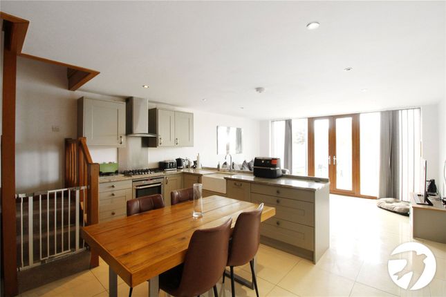 Annexe, Melliker Farm Oast,, Longfield Road, Gravesend photo 4