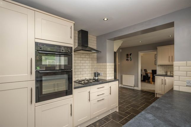 33, Common Road, Brentwood photo 4