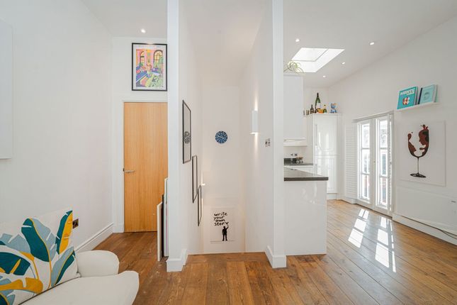 119B, Harwood Road, London photo 4