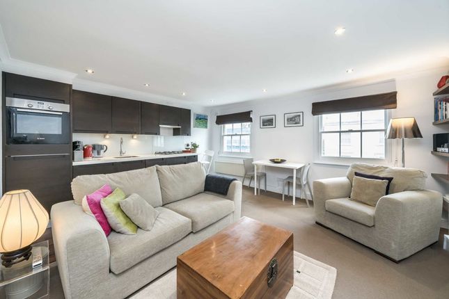 Thumbnail Flat to rent in Sutherland Street, London