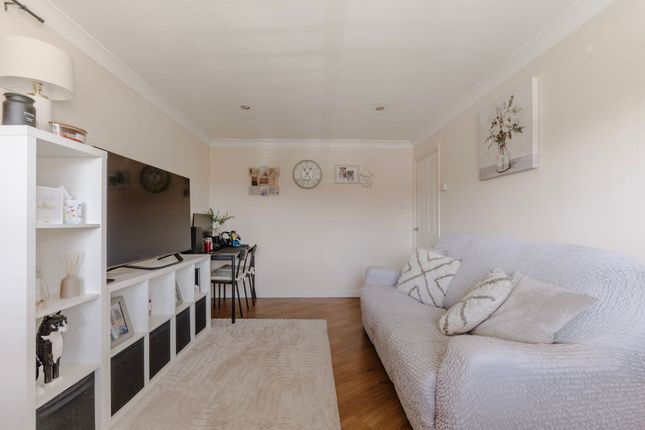 15 Stone Breck, Norwich photo 4