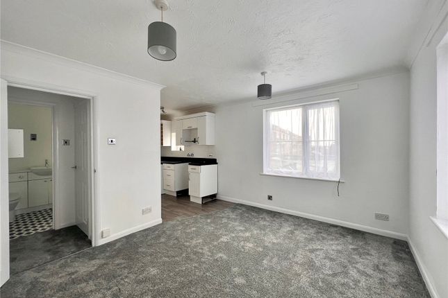 Flat 14,, Norfolk Mews, Hayling Island photo 3