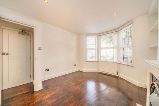 Ground Floor Flat, 67, Whellock Road, London photo 4
