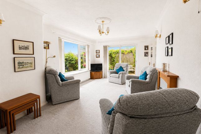 12, Laburnum Gardens, Bexhill on Sea photo 2
