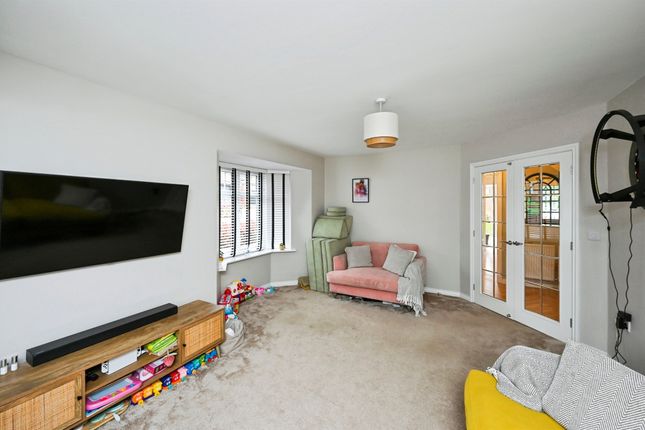 44, Whippet Way, Chesterfield photo 3