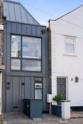 65a, Wadham Road, London photo 2