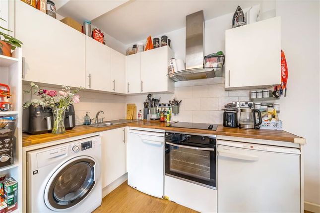 Flat 40, Constable House, Adelaide Road, London photo 3