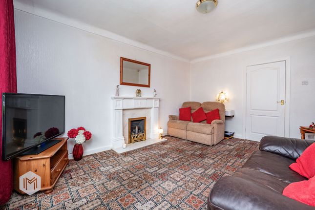 5 Laburnum Avenue, Bury photo 4