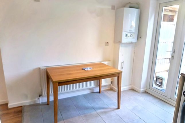 114A, Weald Lane, Harrow photo 3