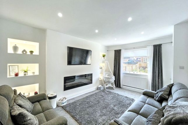 7, Heaton Terrace, Wingate photo 3