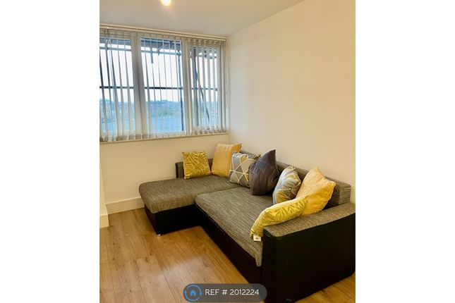 Flat, Bartholomew Court High Street, Waltham Cross photo 5