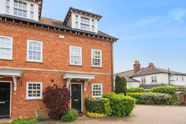 Thumbnail End terrace house to rent in Wedgwood Place, Cobham