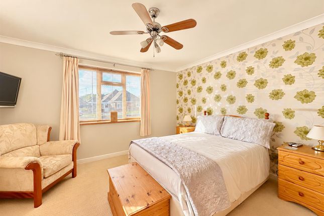 6, The Highlands, Bexhill-On-Sea photo 4