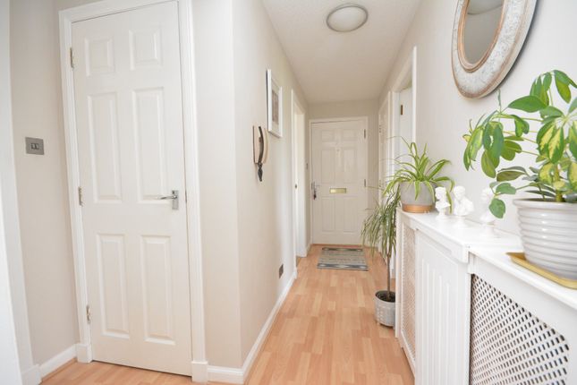 Flat for sale in Dundee Court, Falkirk, Stirlingshire