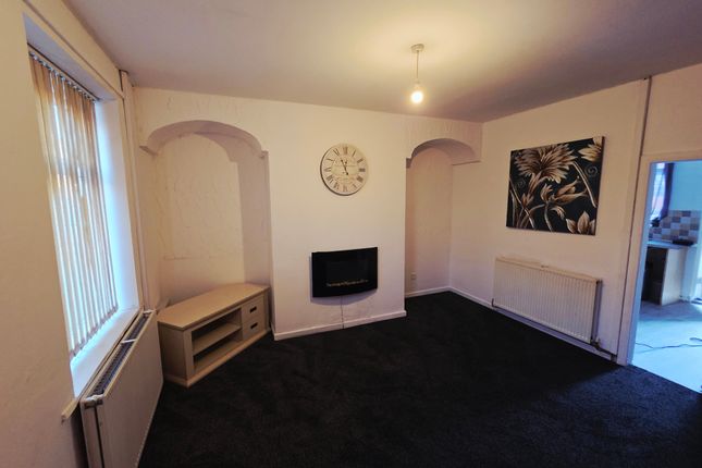 36, Stamford Street, Rochdale photo 2