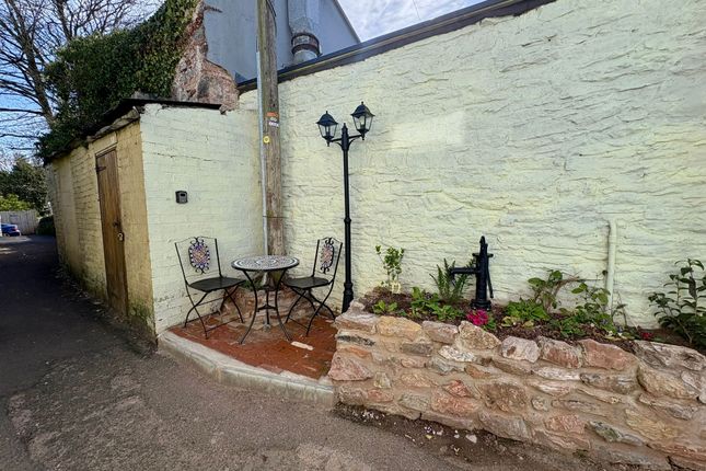 69 Fore Street, Torquay photo 2