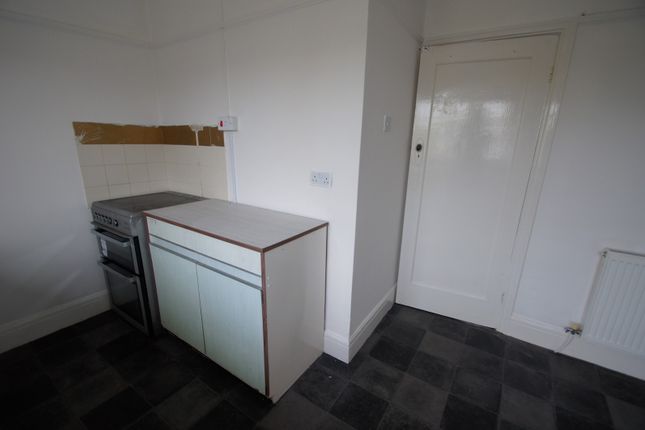 Overpool Road, Ellesmere Port photo 5