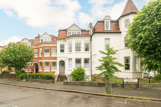 Thumbnail Flat to rent in Hornsey Lane Gardens, London
