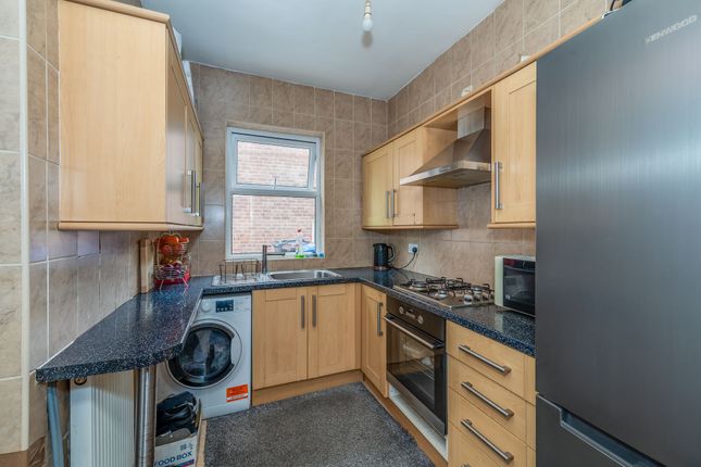 3 Cresswell Road, Sheffield photo 2