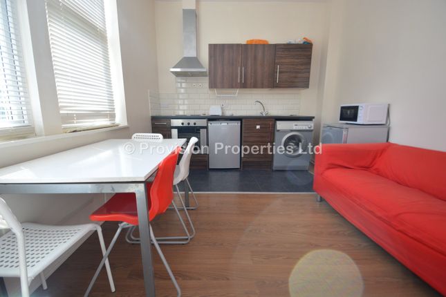 Moorland Avenue, Hyde Park photo 2