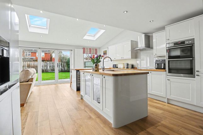 7 Cirrus Gardens, Southampton photo 4