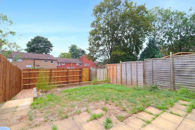 52 Great Gull Crescent, Northampton photo 3