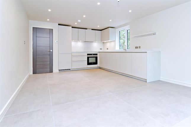 Flat for sale in The Beeches, Beech Drive, Borehamwood