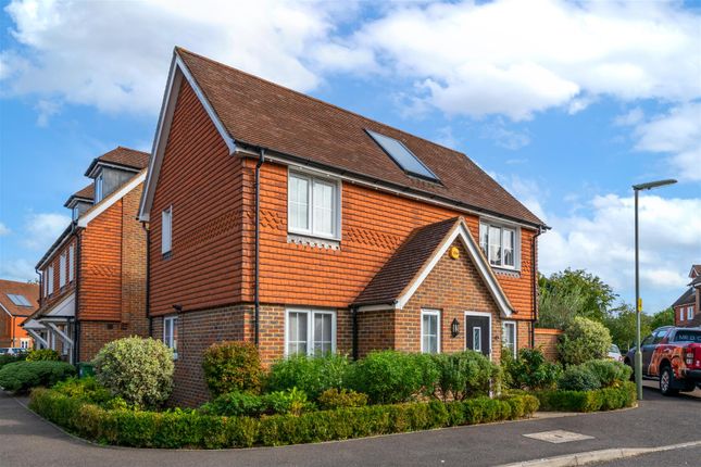 Thumbnail Detached house for sale in Flint Close, Horley