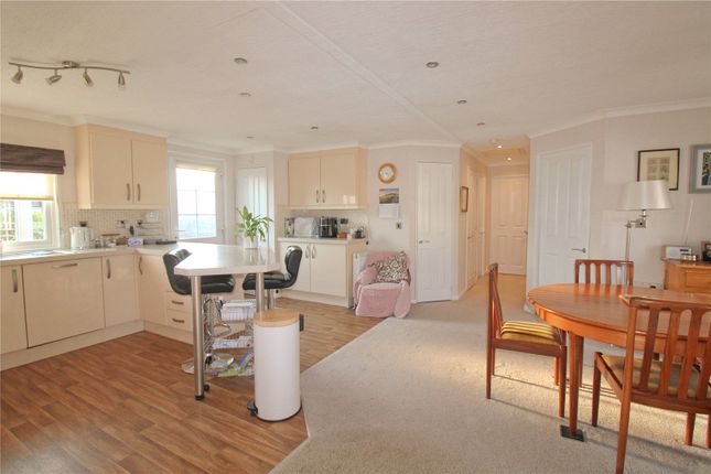 13, The Spinney, Wiltshire photo 2