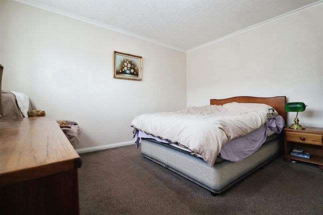 22, Weston Road, Cardiff photo 4