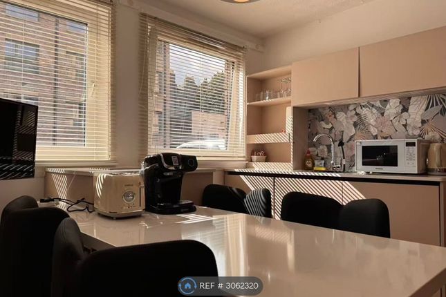 Flat   Cowans Close Newington Edinburgh, Edinburgh photo 2