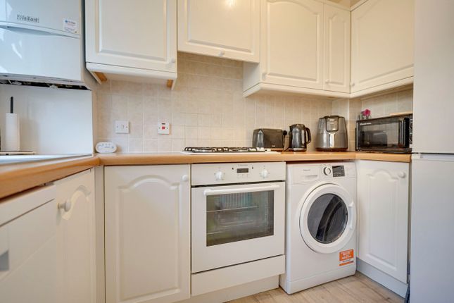 2, Spring Mews, Sawbridgeworth photo 4