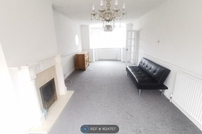 Detached house to rent in Lincoln Avenue, Newcastle-Under-Lyme