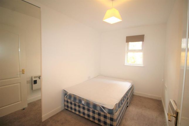 Flat for sale in Hart Road, Manchester