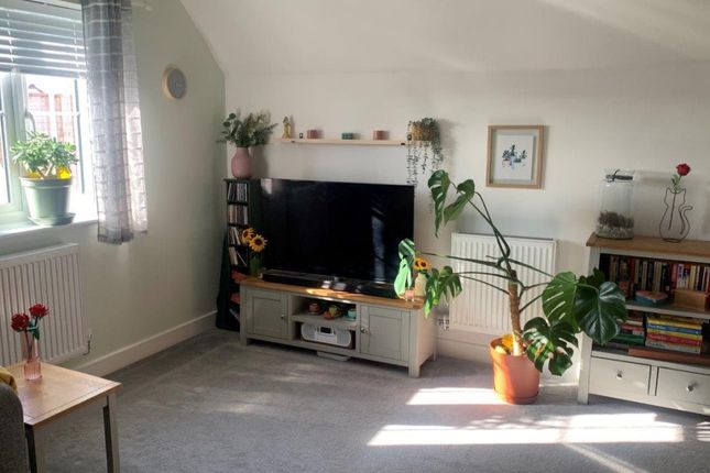 Flat for sale in 99 Peckham Chase, Chichester