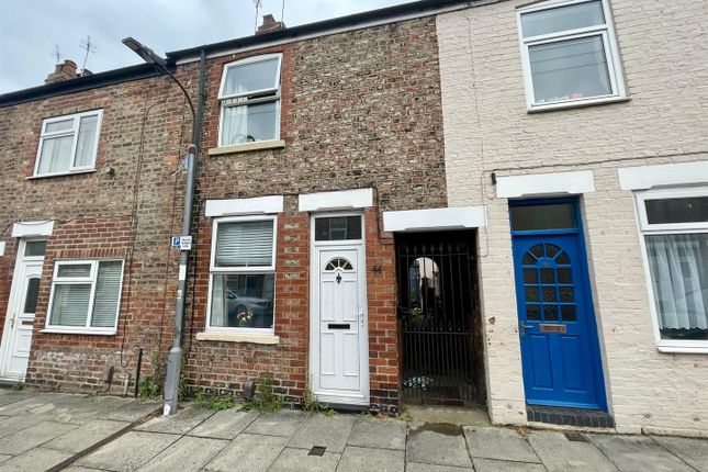 Thumbnail Property to rent in Finsbury Street, York