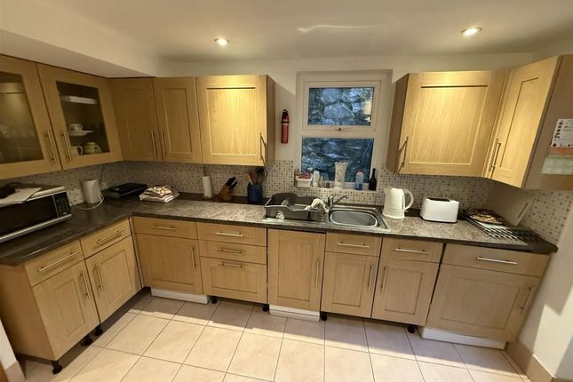 1 Glyn-y-Mel Road, Fishguard photo 5