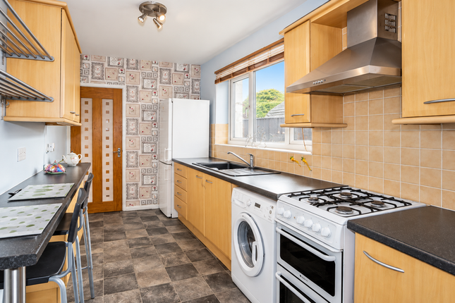 32, Milton Road, Wolverhampton photo 3
