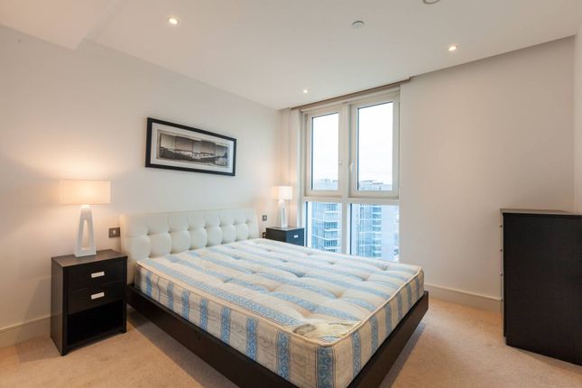 Flat to rent in Aldgate, Tower Hamlets, London