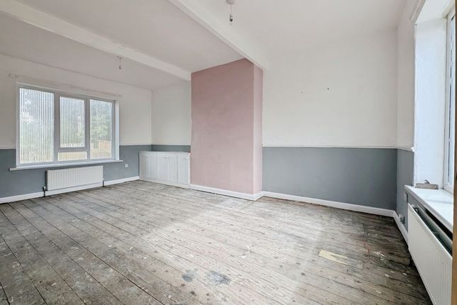 244, Ponteland Road, Newcastle Upon Tyne photo 3