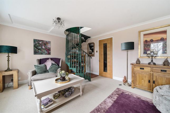3 Bridle Path Cottages, Bridle Path, Farnham photo 4