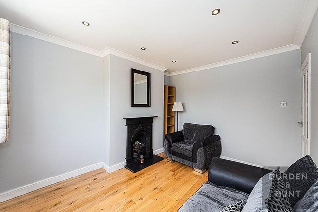 25 Cheltenham Gardens, Loughton photo 4