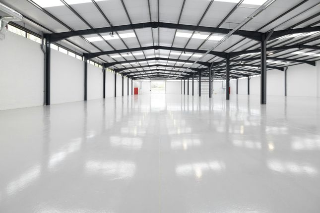 Thumbnail Warehouse to let in Units 51/52 Suttons Business Park, Suttons Park Avenue, Reading