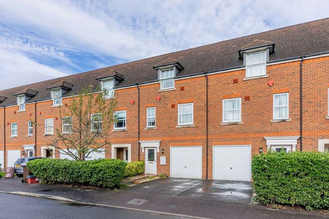 Thumbnail Property for sale in White Lodge Close, Isleworth