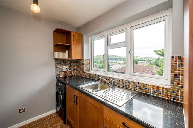 33, Kaybridge Close, High Wycombe photo 4